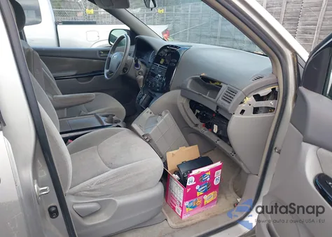 2004 Toyota Sienna Ce из США, поврежденный, VIN 5TDZA23C04S113200